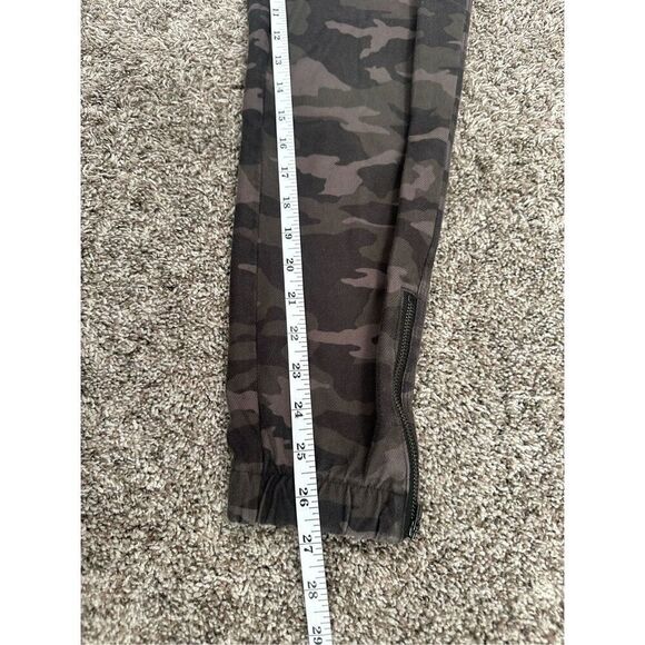 Athleta Farallon Jogger Pant Black Olive Camo Print Size 2 Sweatpants Athleisure - Picture 7 of 11